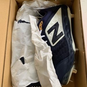 New Balance Men’s Baseball Cleats/Spikes.